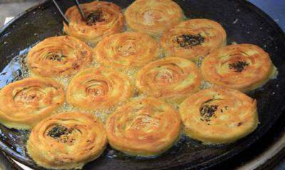 【成都鍋盔培訓】鍋盔加酸辣粉絕配，人間美味