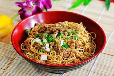  成都餐飲培訓機構，宜賓燃面技術培訓哪家好？