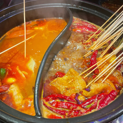 學(xué)串串香技術(shù)培訓(xùn)多少錢？成都串串學(xué)校怎么樣？