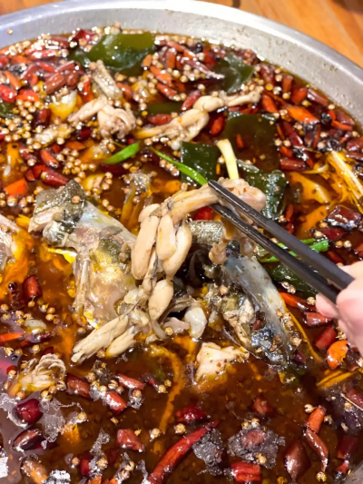 美蛙魚(yú)頭火鍋技術(shù)培訓(xùn)班哪家好？飄味緣培訓(xùn)學(xué)校