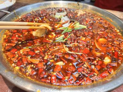 學(xué)做冷鍋魚(yú)技術(shù)培訓(xùn)機(jī)構(gòu)哪家好？飄味緣餐飲培訓(xùn)學(xué)校深度解析